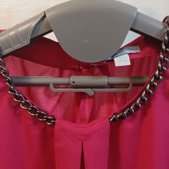 NEW YORK & COMPANY - Picture 2 of 4